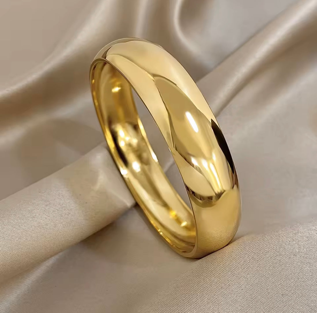 Golden Luxe Bangle